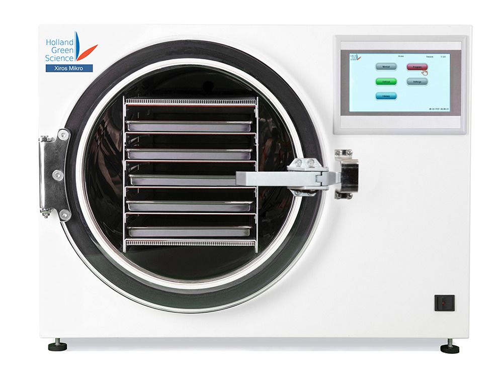 A premium-grade freeze dryer expertly designed for the optimal long-term preservation of food and various materials.