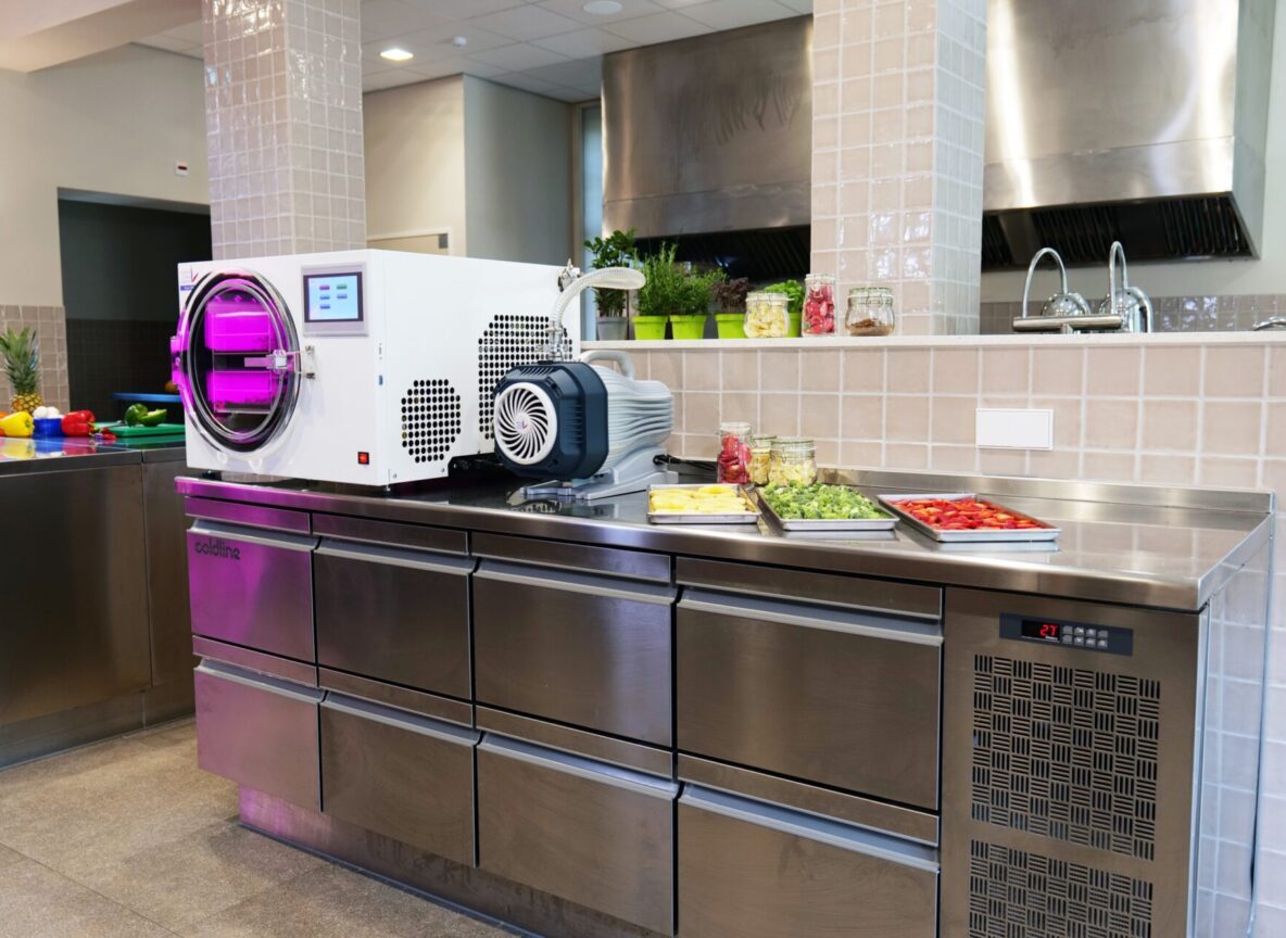 Professional kitchens use Professional freeze drying equipment by Holland Green Science Europe - food production